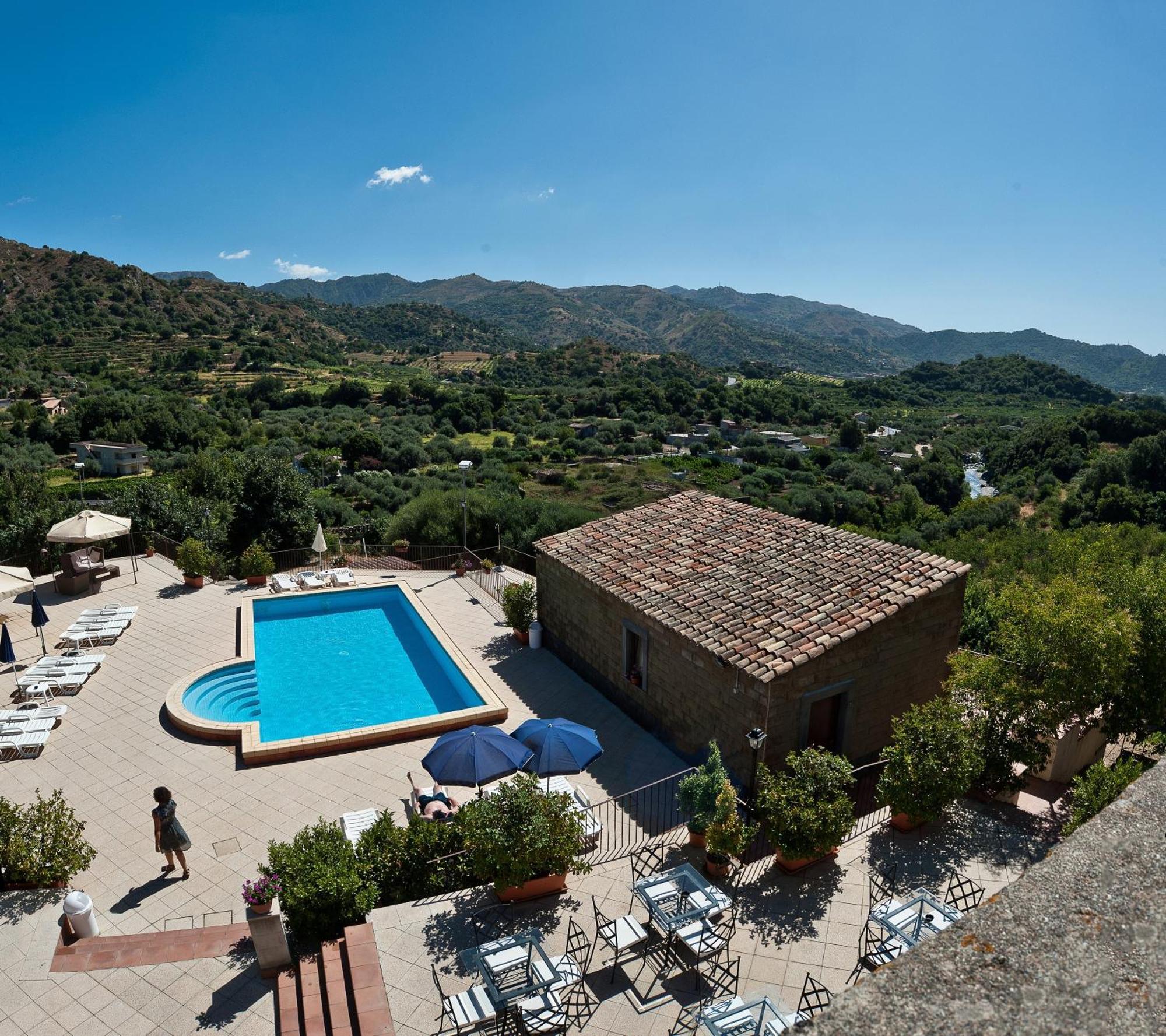 Il Borgo Country Resort Castiglione De Sicilia Buitenkant foto